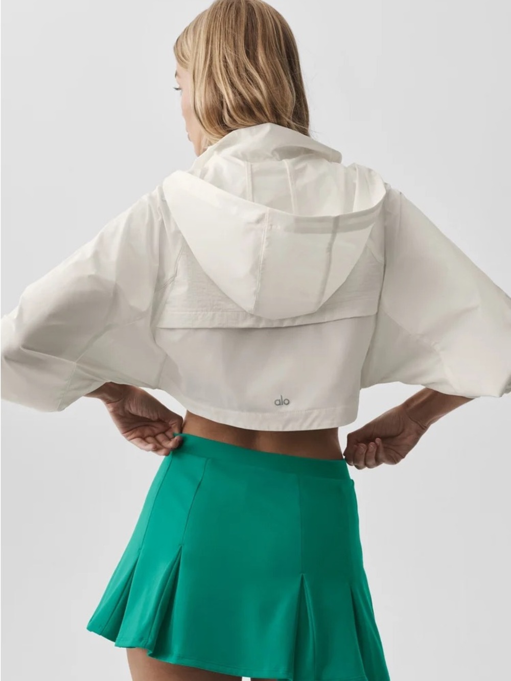 Alo Yoga Cropped Playmaker Jacket White XS Oversized High Neck Windbreaker
